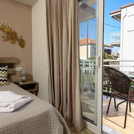 Finikes بيت ضيافة